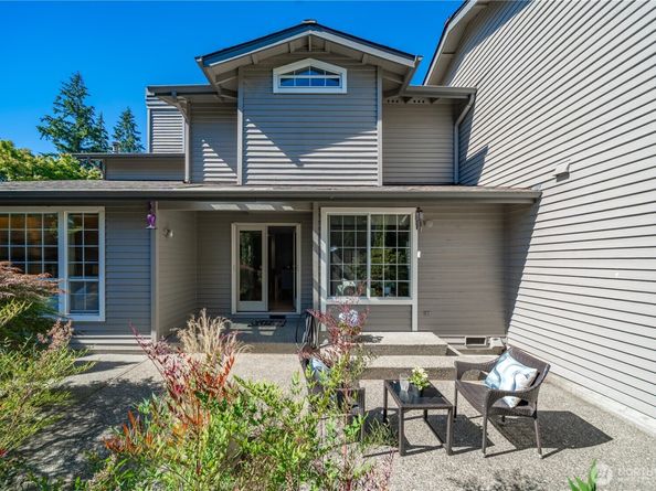 6640 114th Avenue SE, Bellevue WA 98006