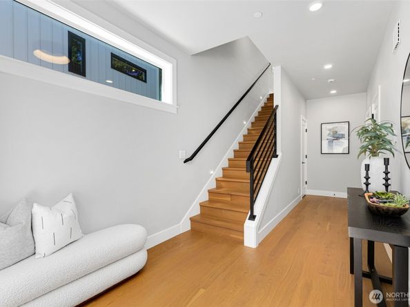 13032 SE 19th Court, Bellevue WA 98005