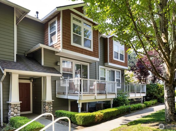 12140 NE 24th Street 102, Bellevue WA 98005