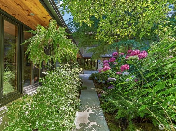 340 NW 137th Street, Seattle WA 98177