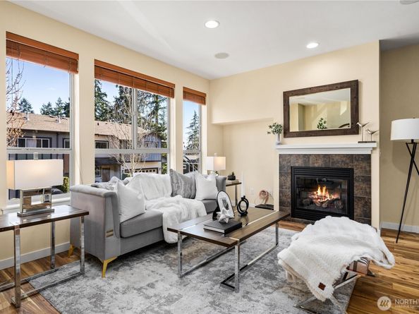 16528 2nd Park SE, Bothell WA 98012