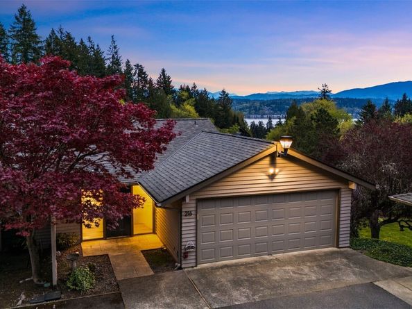 216 167th Place NE, Bellevue WA 98008