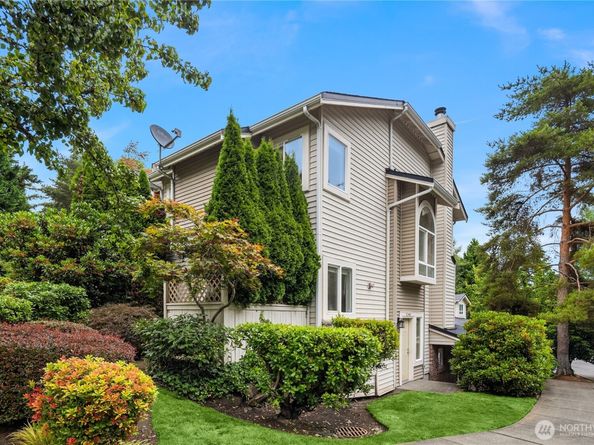 12440 NE 7th Place, Bellevue WA 98005