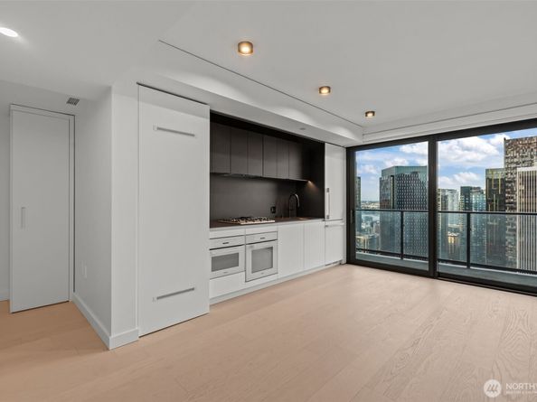 300 Virginia Street 3103, Seattle WA 98101