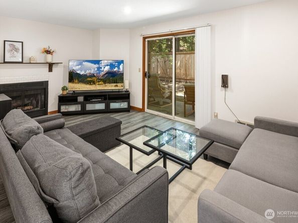 18910 Bothell Everett Highway D4, Bothell WA 98012