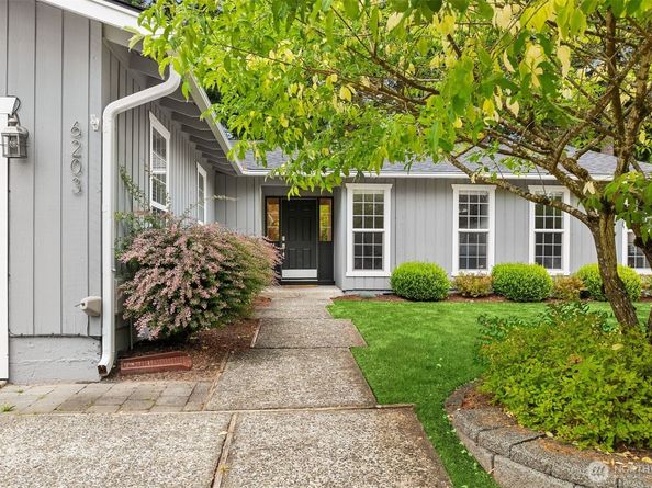 6203 144th Avenue NE, Redmond WA 98052