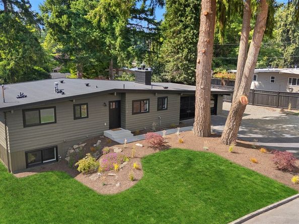 16719 SE 4th Place, Bellevue WA 98008