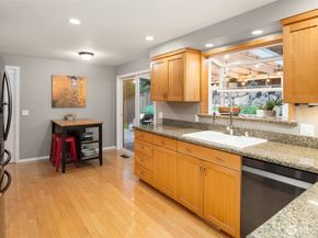 1517 3rd Place, Kirkland WA 98033