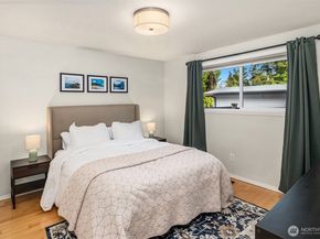 1517 3rd Place, Kirkland WA 98033