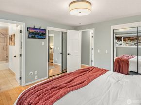 1517 3rd Place, Kirkland WA 98033