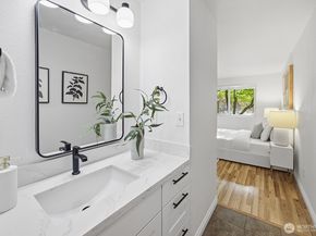 746 Kirkland Circle F102, Kirkland WA 98033