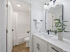 746 Kirkland Circle F102, Kirkland WA 98033