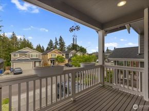 20704 2nd Avenue W, Lynnwood WA 98036