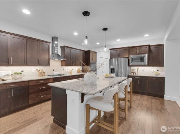 20704 2nd Avenue W, Lynnwood WA 98036