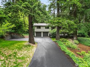 18818 181st Place NE, Woodinville WA 98077