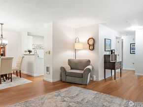 11002 SE Petrovitsky Road G102, Renton WA 98055