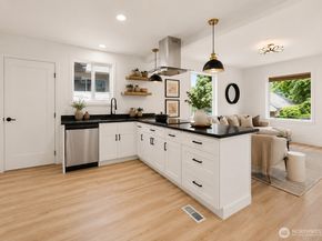 1021 SW 130th Street, Burien WA 98146