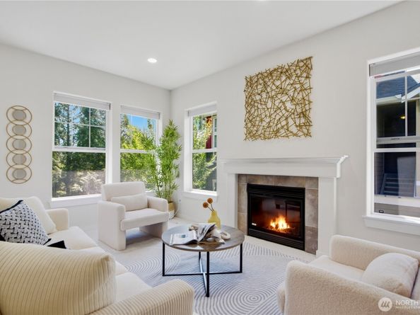 22669 NE Alder Crest Drive 201, Redmond WA 98053