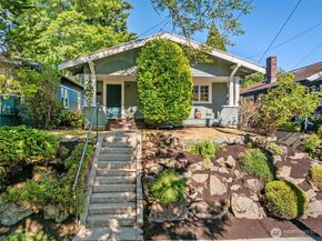 4754 4th Avenue NE, Seattle WA 98105