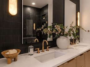 3695 122nd Avenue SE, Bellevue WA 98006