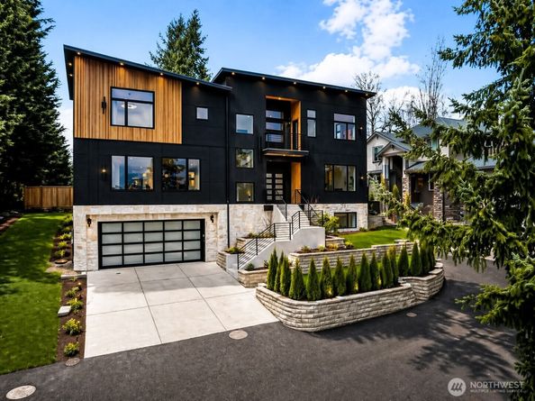 3695 122nd Avenue SE, Bellevue WA 98006