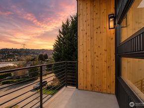 3695 122nd Avenue SE, Bellevue WA 98006