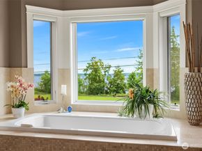 150 Waverly Way, Kirkland WA 98033