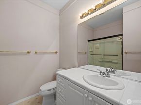5500 Harbour Pointe Blvd H201, Mukilteo WA 98275