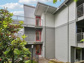 2419 E Madison Street 2467, Seattle WA 98112