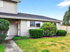 12414 SE 272nd Place D, Kent WA 98030