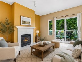 11890 NE 163rd Place 223, Bothell WA 98011