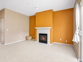 11890 NE 163rd Place 223, Bothell WA 98011
