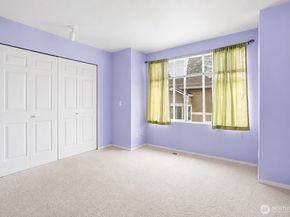11890 NE 163rd Place 223, Bothell WA 98011