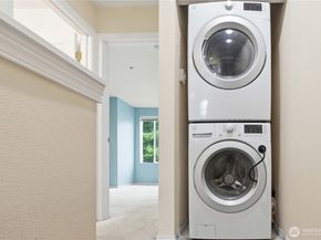11890 NE 163rd Place 223, Bothell WA 98011