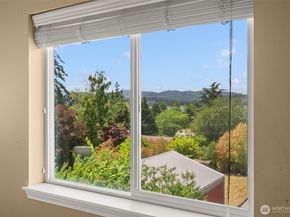 5091 May Street NW, Bremerton WA 98311