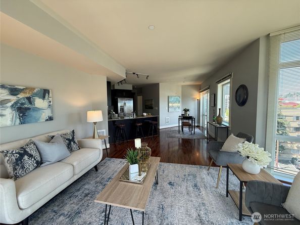 699 John Street 502, Seattle WA 98109