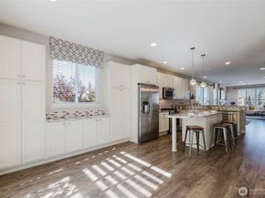 34103 10th Court SW, Federal Way WA 98023