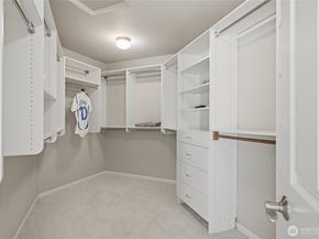 1426 235th Place SE, Sammamish WA 98075