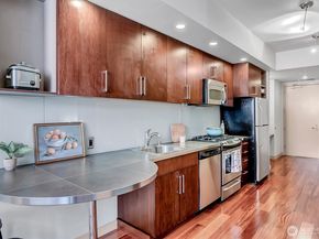 910 Lenora Street S1004, Seattle WA 98121