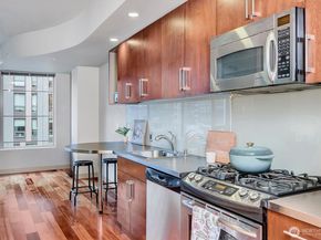 910 Lenora Street S1004, Seattle WA 98121