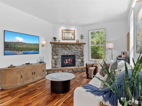 9762 NE Pine Street, Bainbridge Island WA 98110