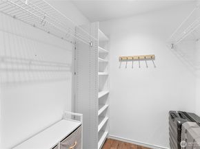 9762 NE Pine Street, Bainbridge Island WA 98110