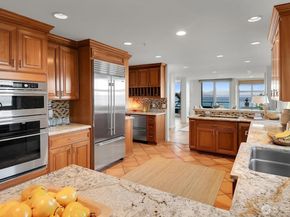1374 Alki Avenue SW 400, Seattle WA 98116