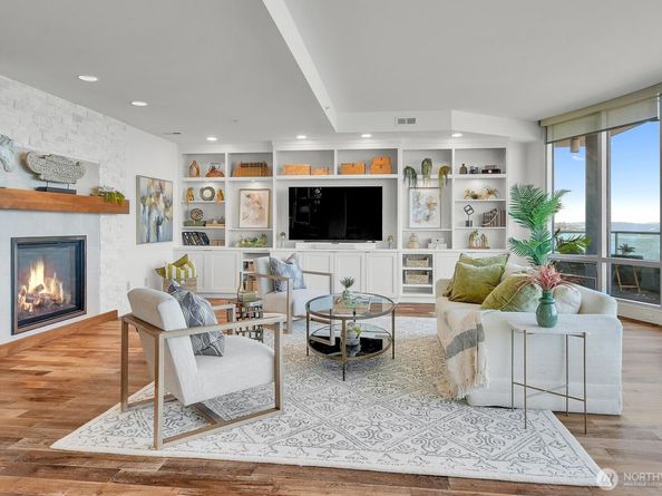 1374 Alki Avenue SW 400, Seattle WA 98116