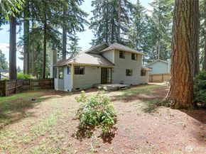 1449 Island Lake Road NW, Silverdale WA 98383