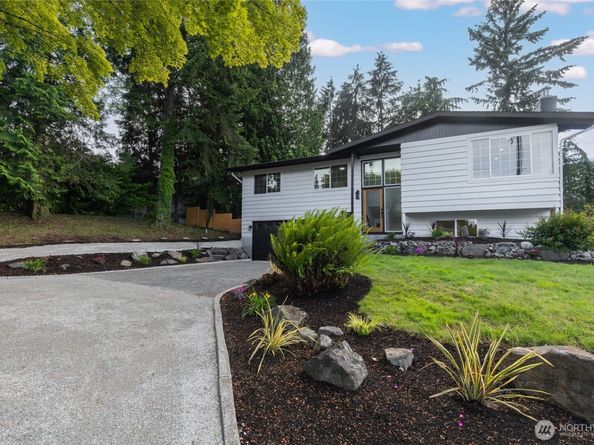 29853 8th Avenue SW, Federal Way WA 98023