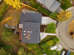 13400 SE 56th Place, Bellevue WA 98006
