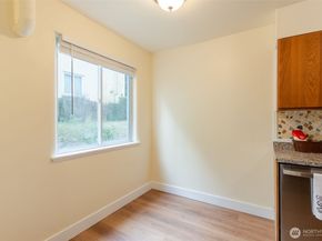 4733 Terrace Drive NE 4733, Seattle WA 98105