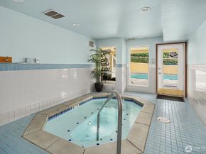 3809 131st Lane SE J2, Bellevue WA 98006