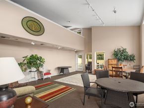 3809 131st Lane SE J2, Bellevue WA 98006
